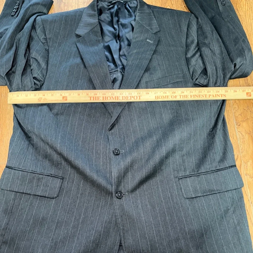 Jos A Bank Mens 50R Portly Suit Charcoal Gray Pinstripe 100% Wool 48x32 Pants